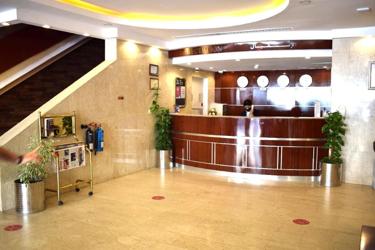 דובאי Palm Beach Hotel מראה חיצוני תמונה