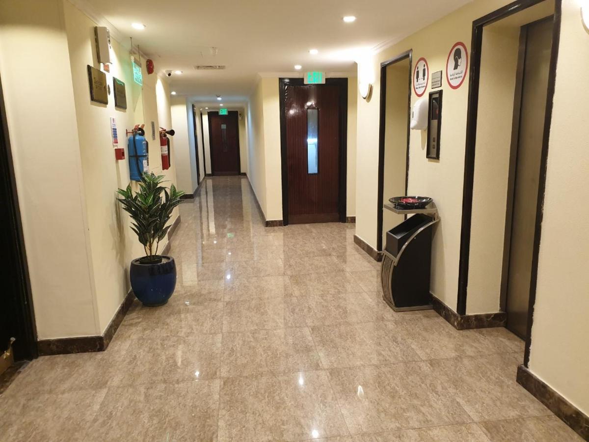דובאי Palm Beach Hotel מראה חיצוני תמונה