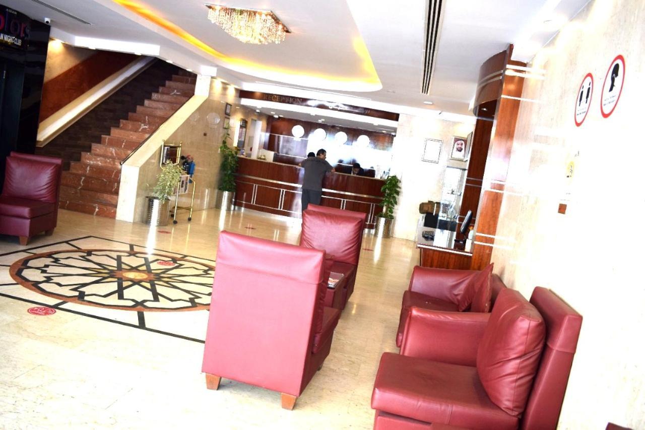 דובאי Palm Beach Hotel מראה חיצוני תמונה