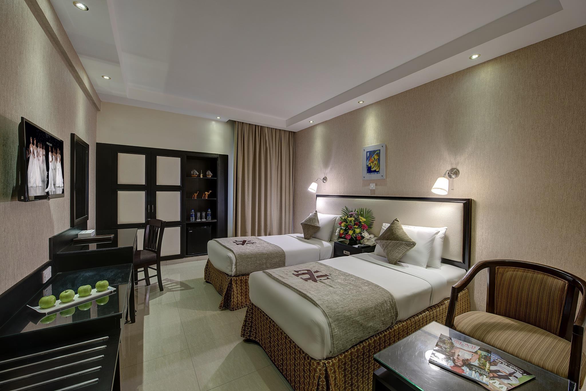 דובאי Palm Beach Hotel מראה חיצוני תמונה